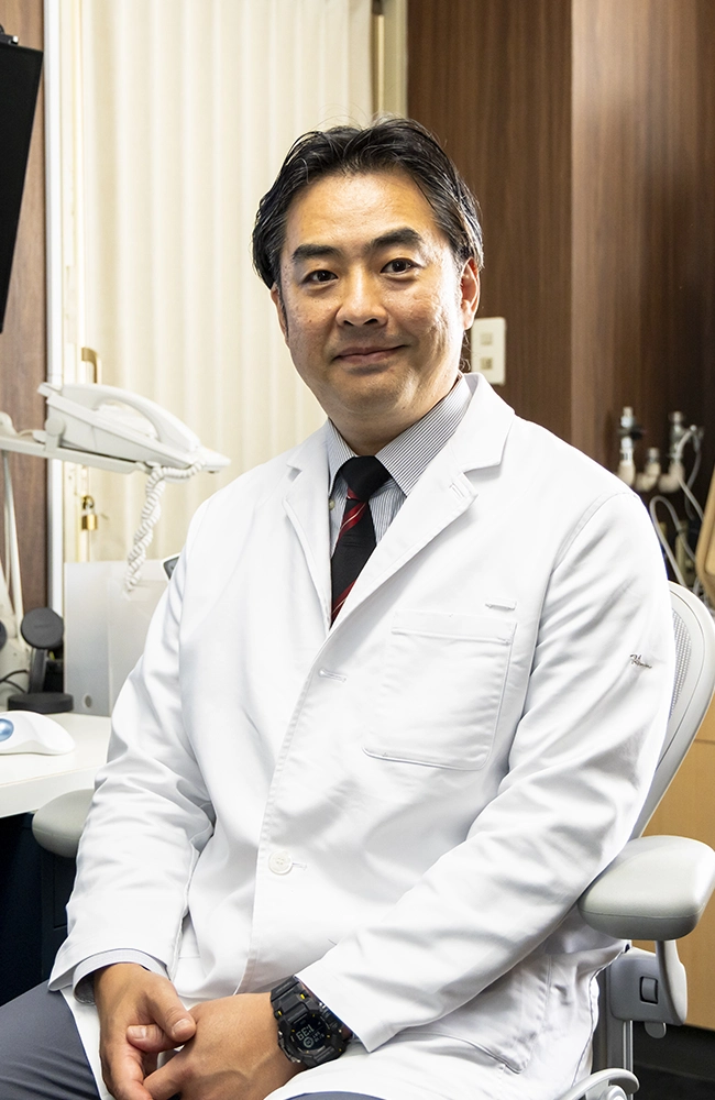 施設長 岡田洋介