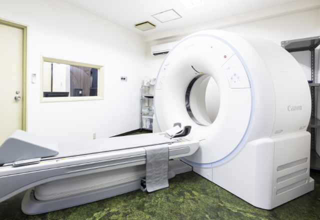 MRI/CT